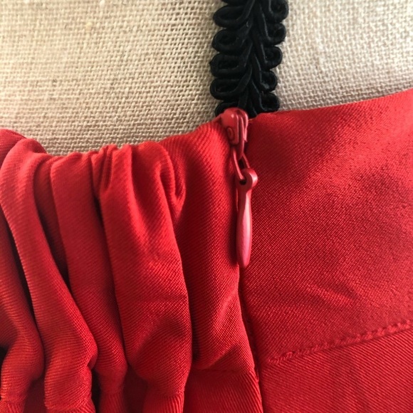 Urban Coco red skirt pleated SZ M  midi - Picture 7 of 11